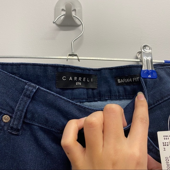 ✨NWT✨VINTAGE-FEEL STRAIGHT LEG JEANS WITH BRAWDERY - Picture 5 of 8